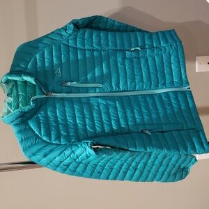 L.L. Bean Downtek Youth Child XL Size 18 Green Puffer Coat Jacket